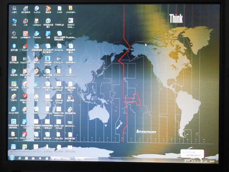 幕出现问题,有一竖块颜色不正常,类似分辨率变