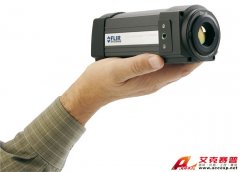 FLIR SC325 非制冷微热量长波红外热像仪